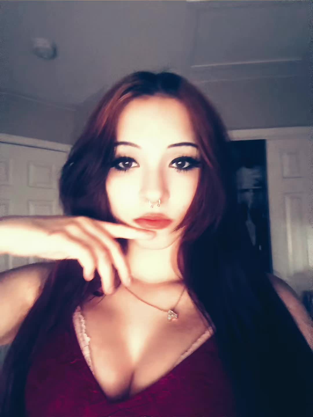 @Bella<3