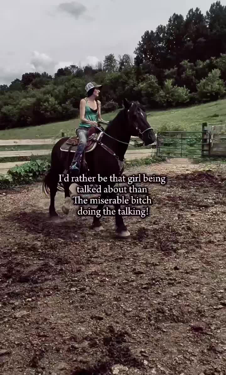 @RogueCowPonies