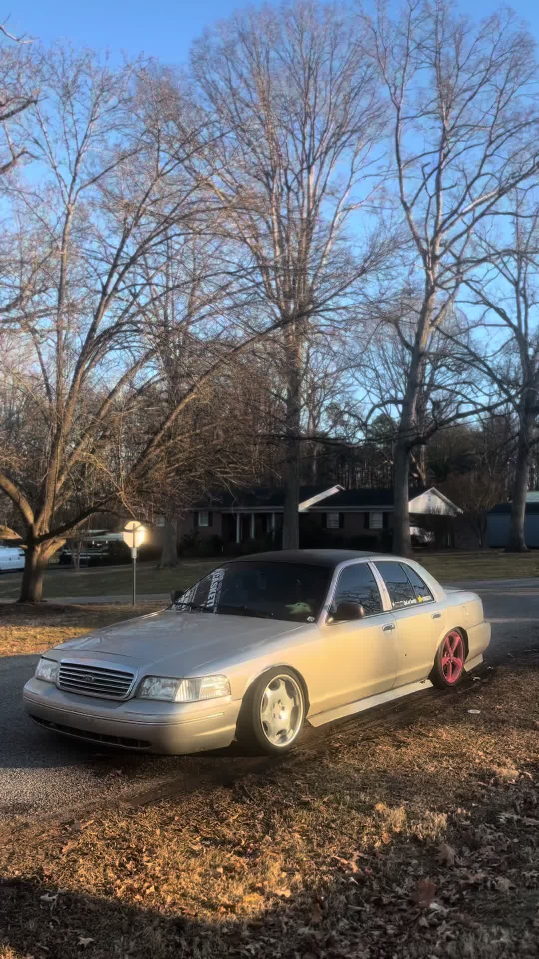 @One S(LOW) Vic