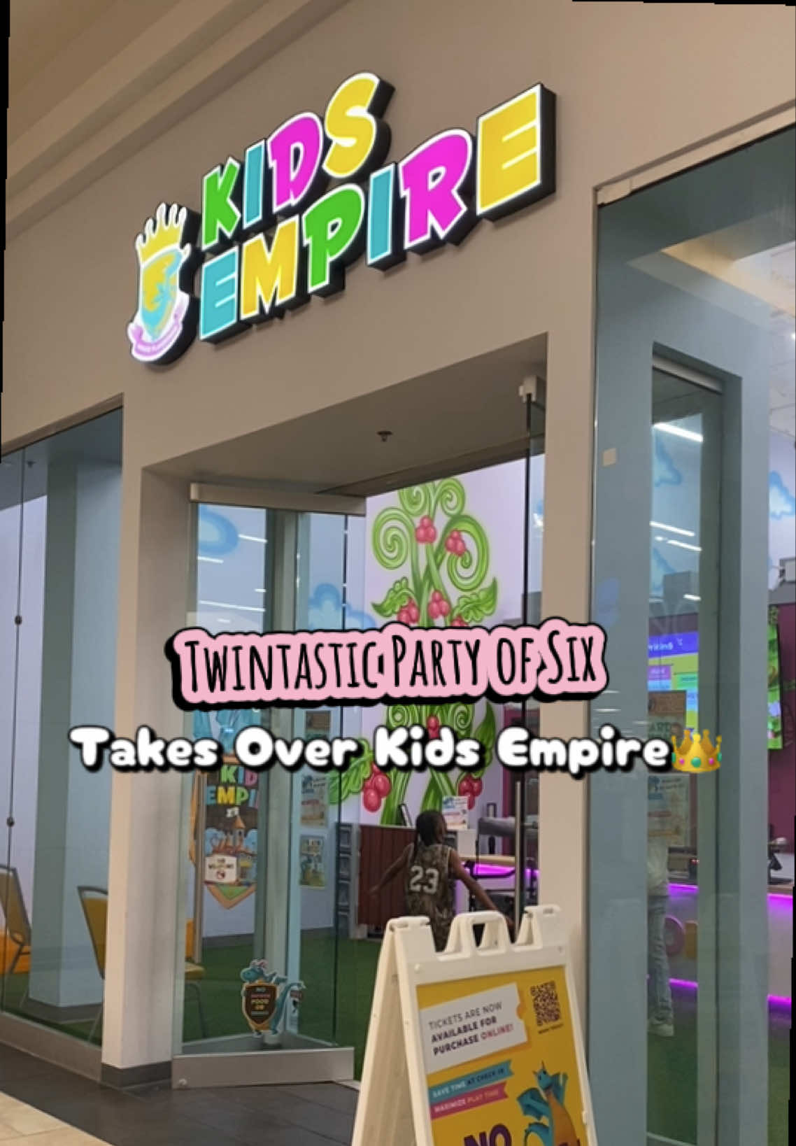 @twintasticpartyofsix
