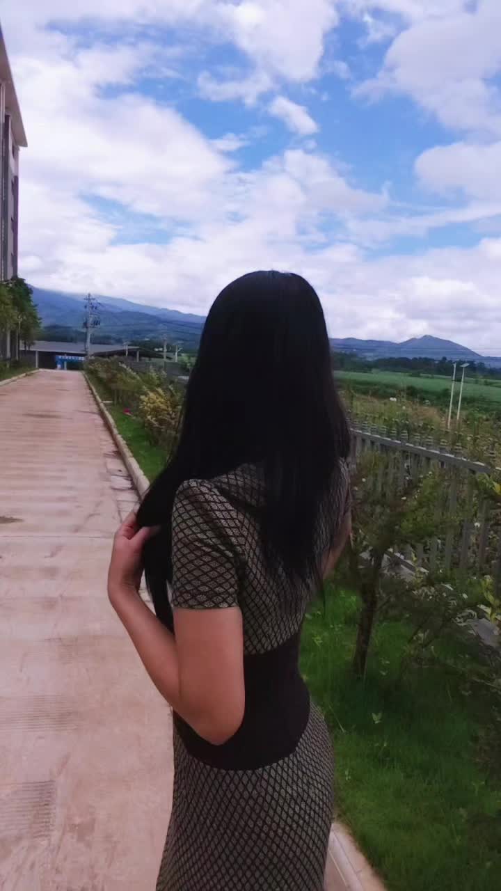 @🌸Chit Su🌸🇲🇲🇨🇳(အိမ်ပြေး)