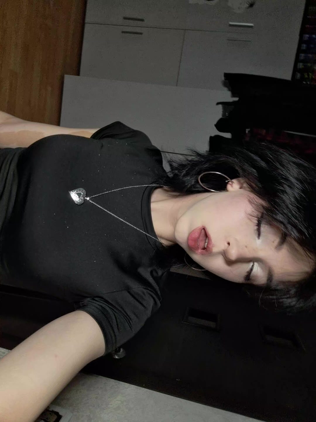 @xidhs@