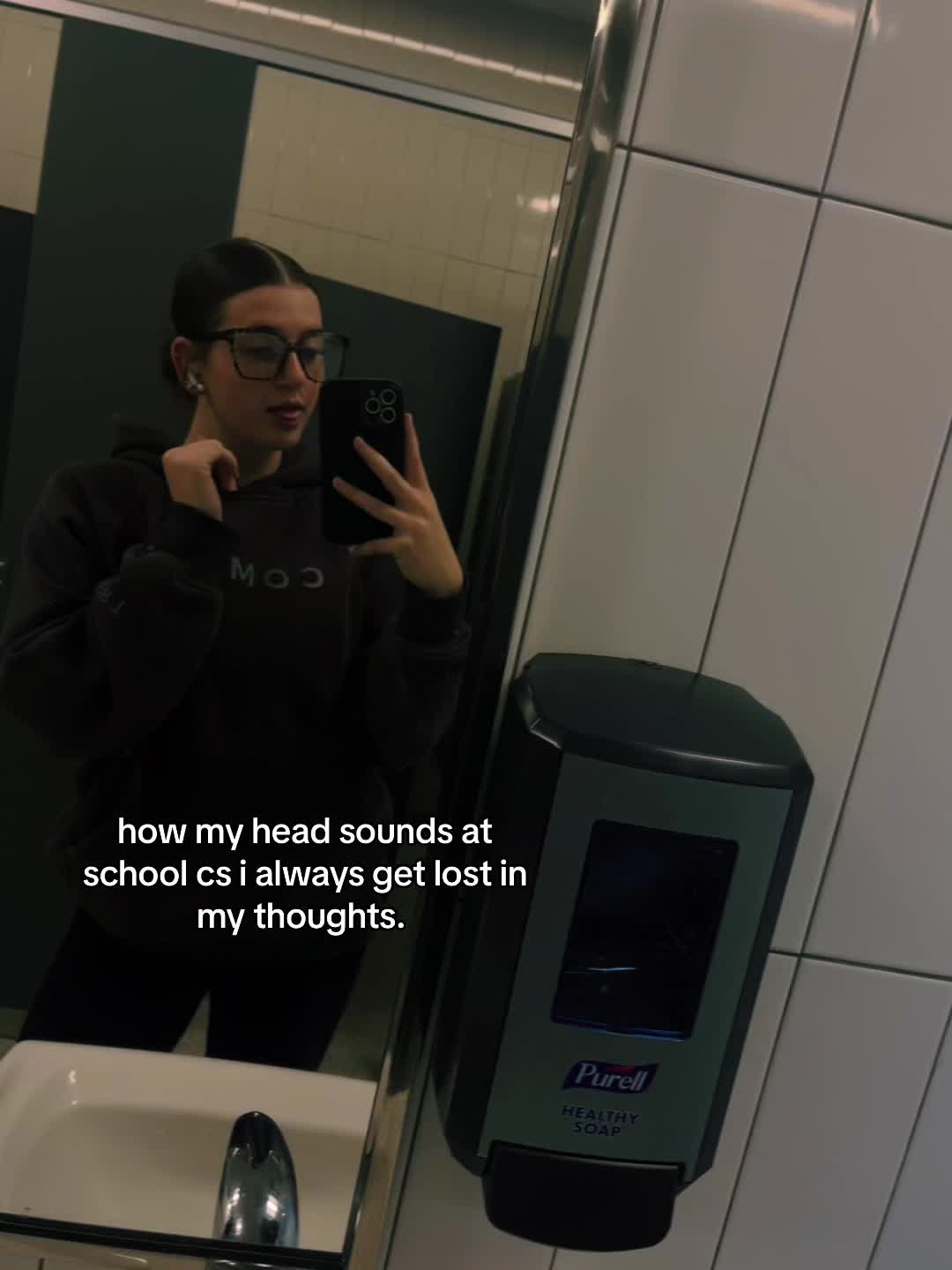 @👻.