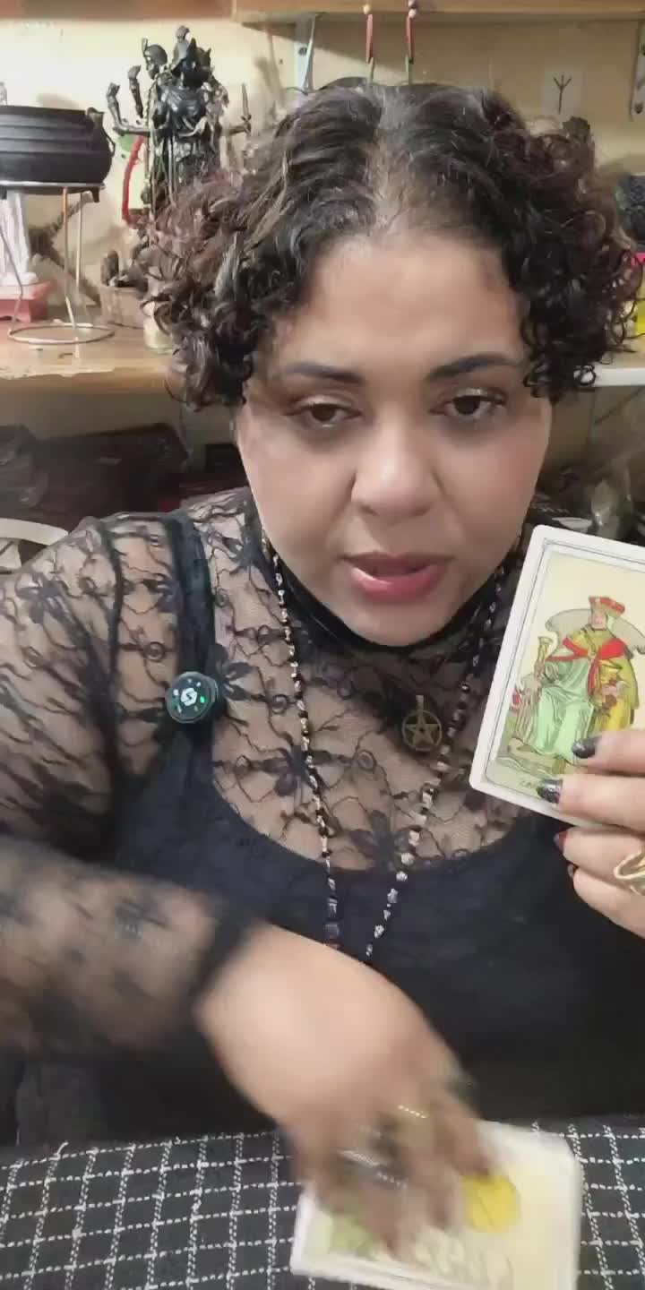 @ViviTriwitch