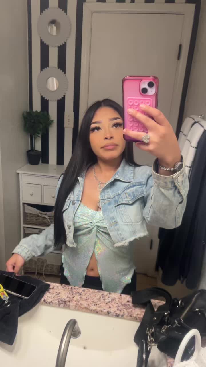 @𝒞