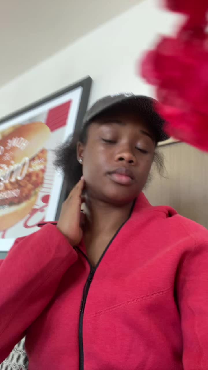 @dsirenotdesire😉