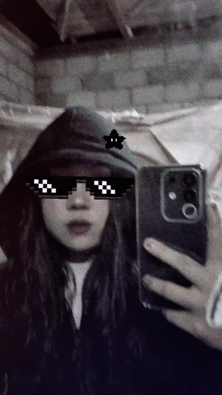 @*Nia.Pngndhng*