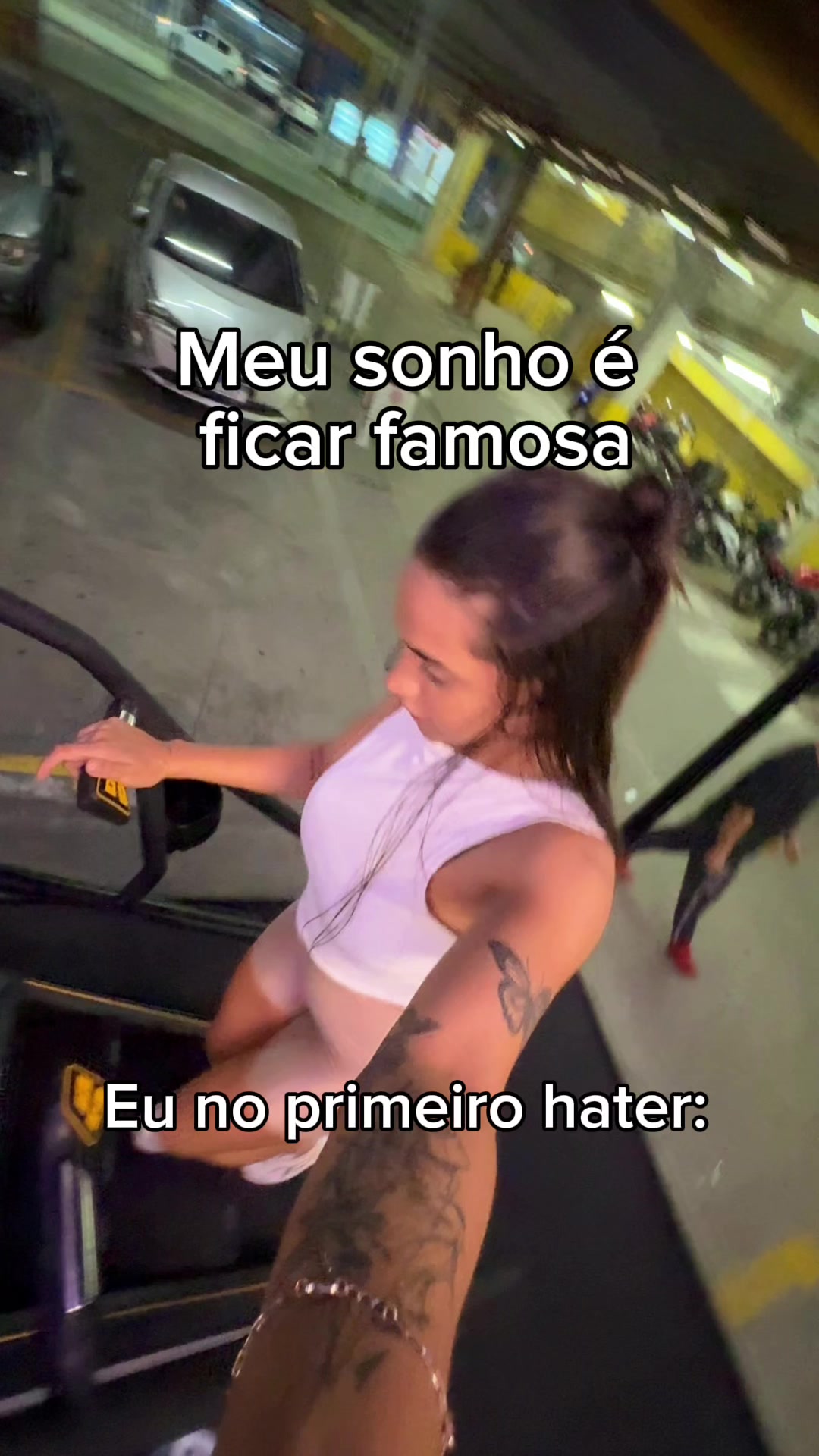 @alinemenezess26