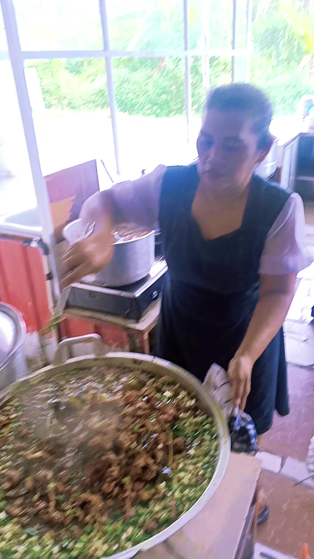 @Mak Krombong