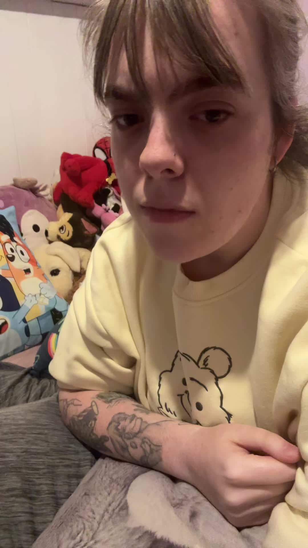 @Emꨄ