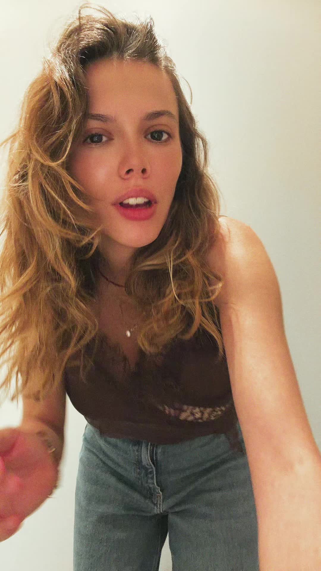 @caubellaura
