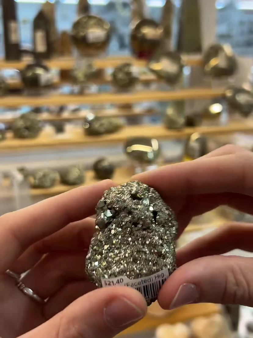@Infinity Crystal Shop