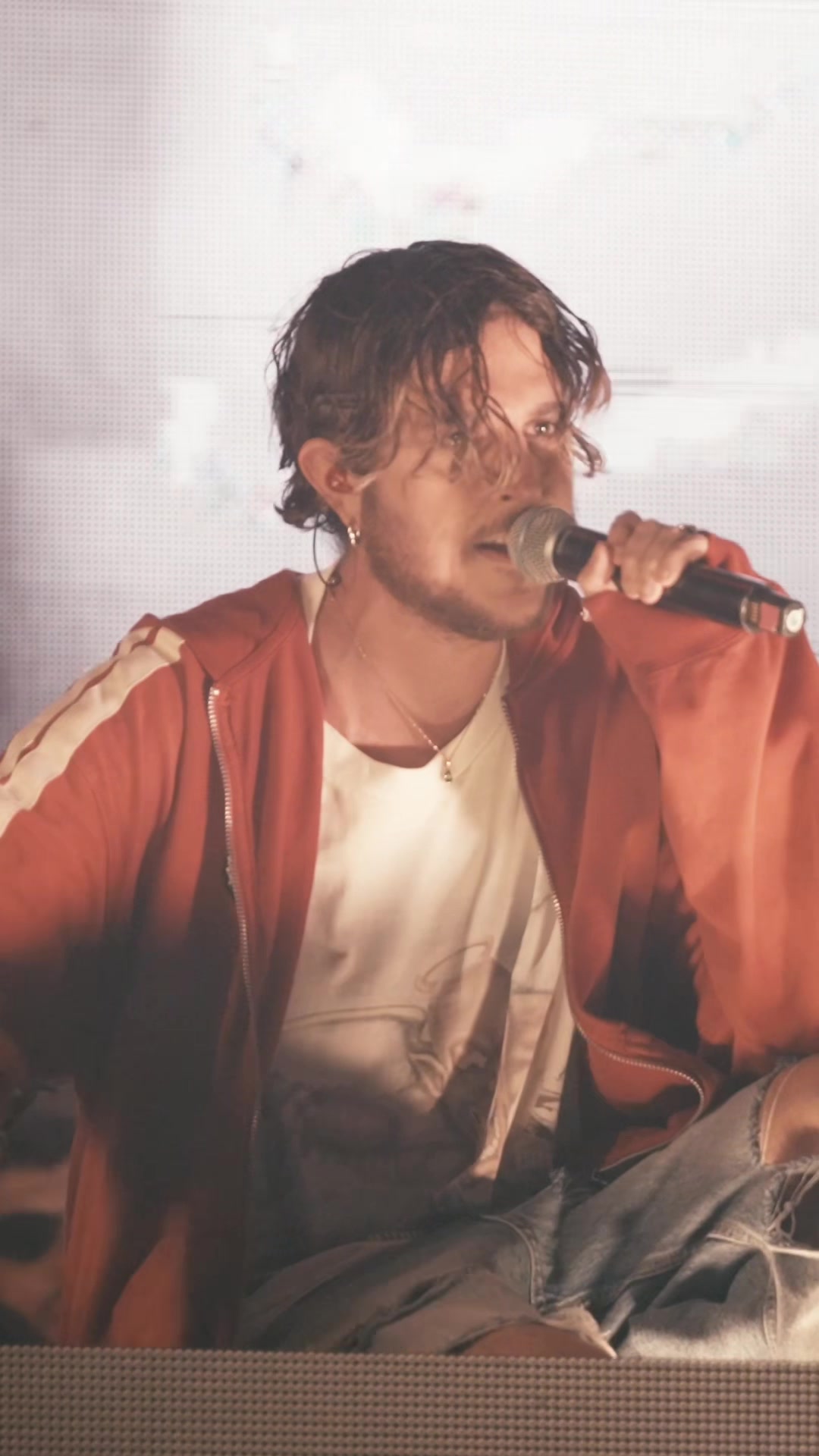 @Oscar and the Wolf
