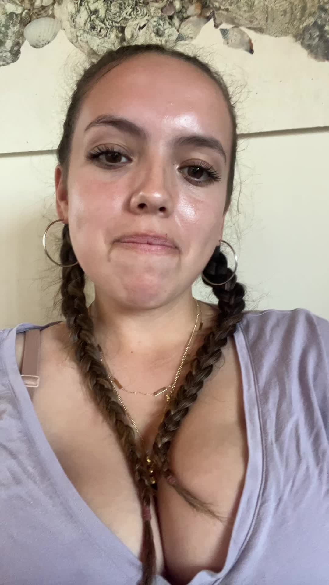 @Elisa