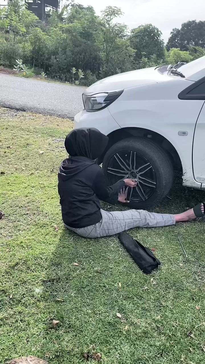 @Ayuni