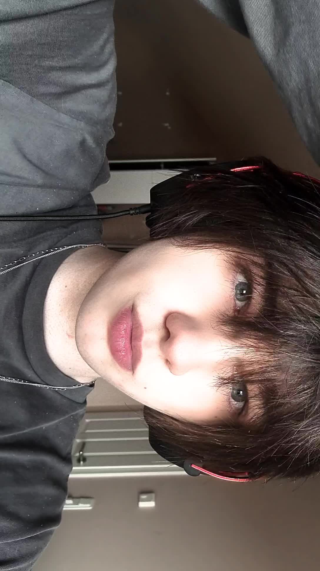@femboypawjob43