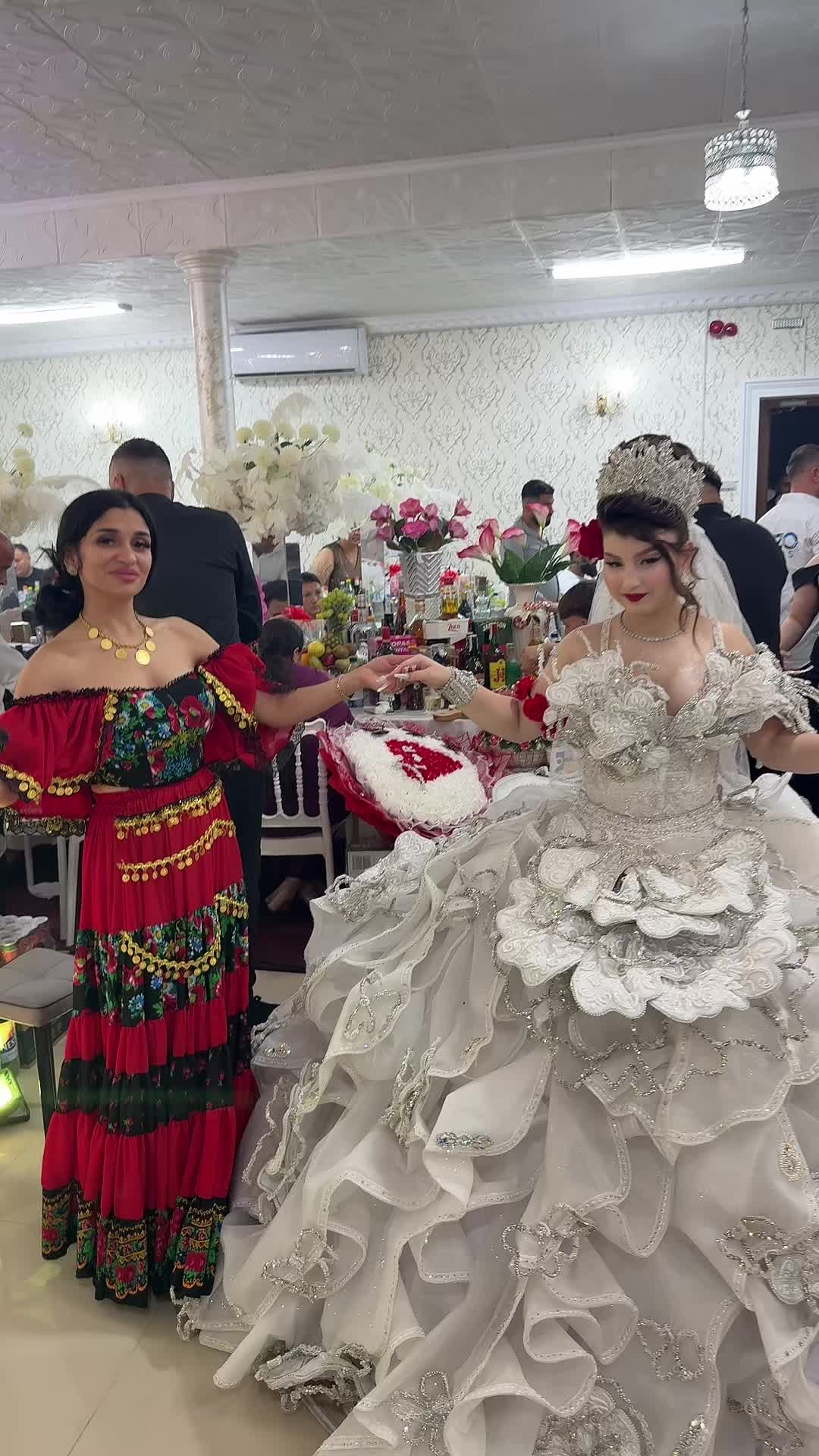 @Melek Minca