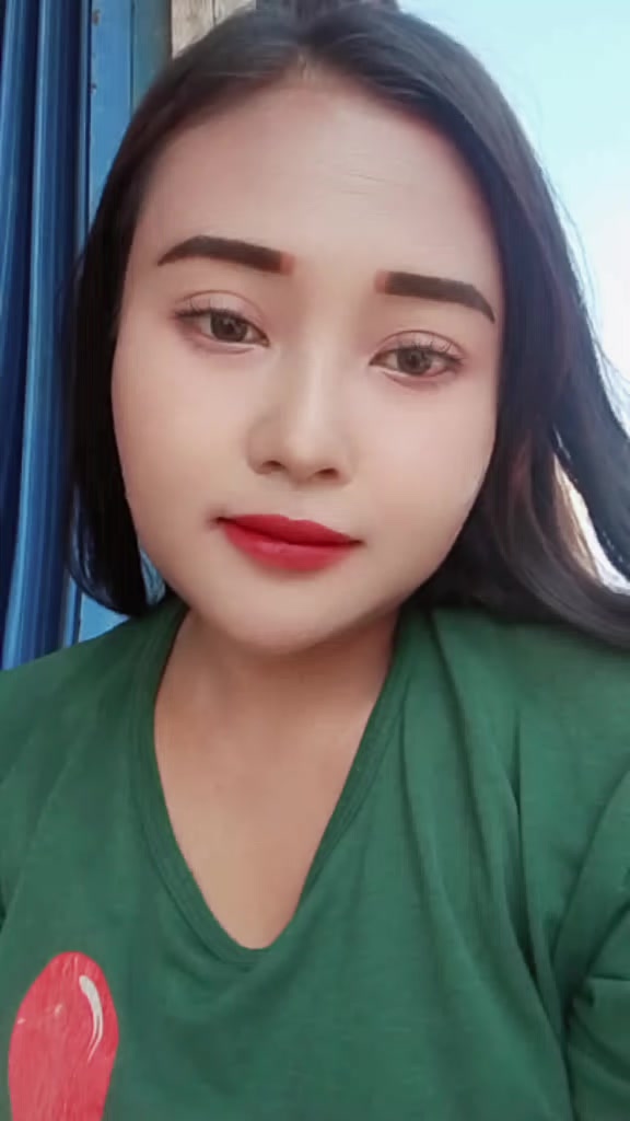 @putriastriani
