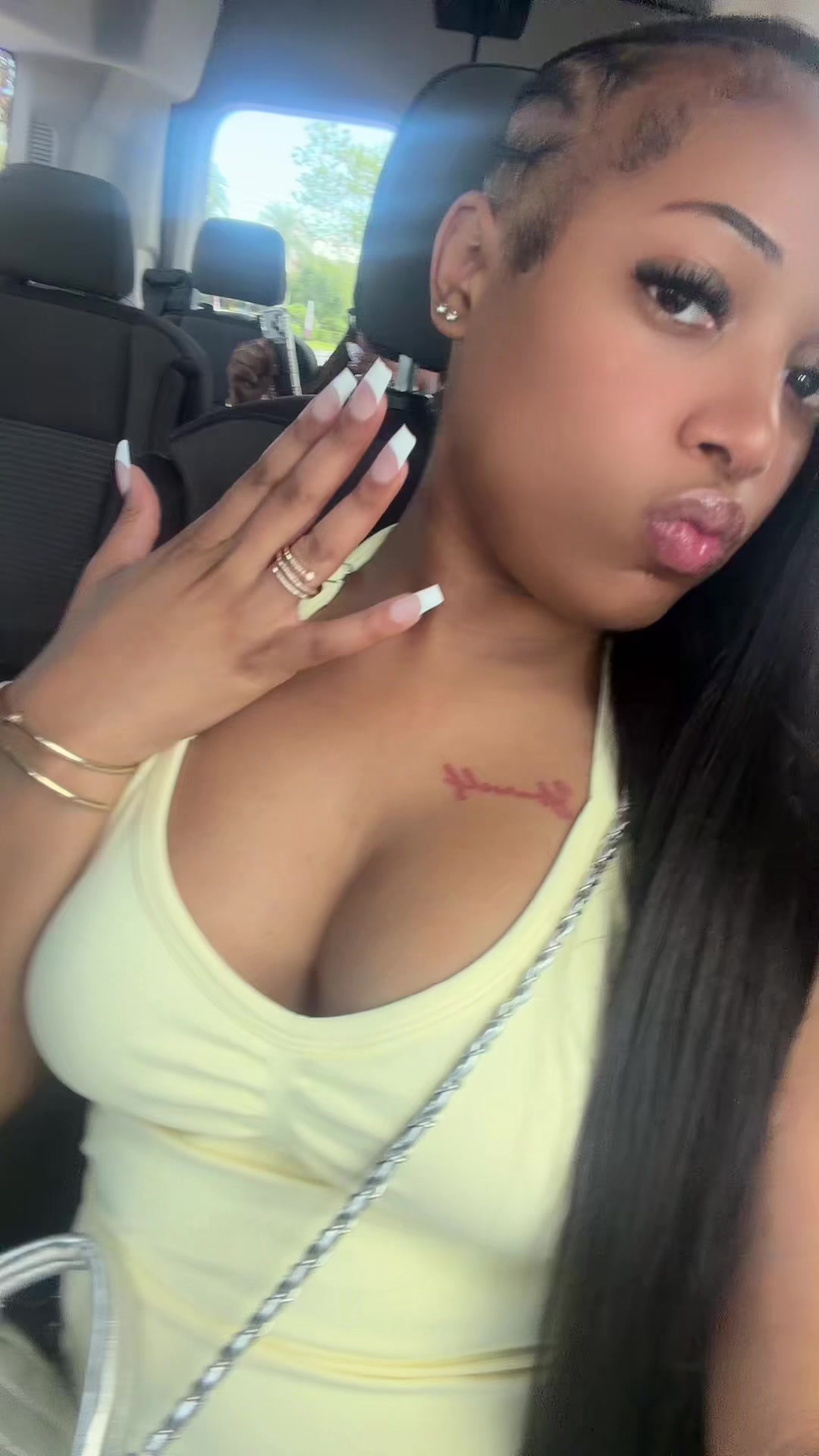 @Justoshaa🦋