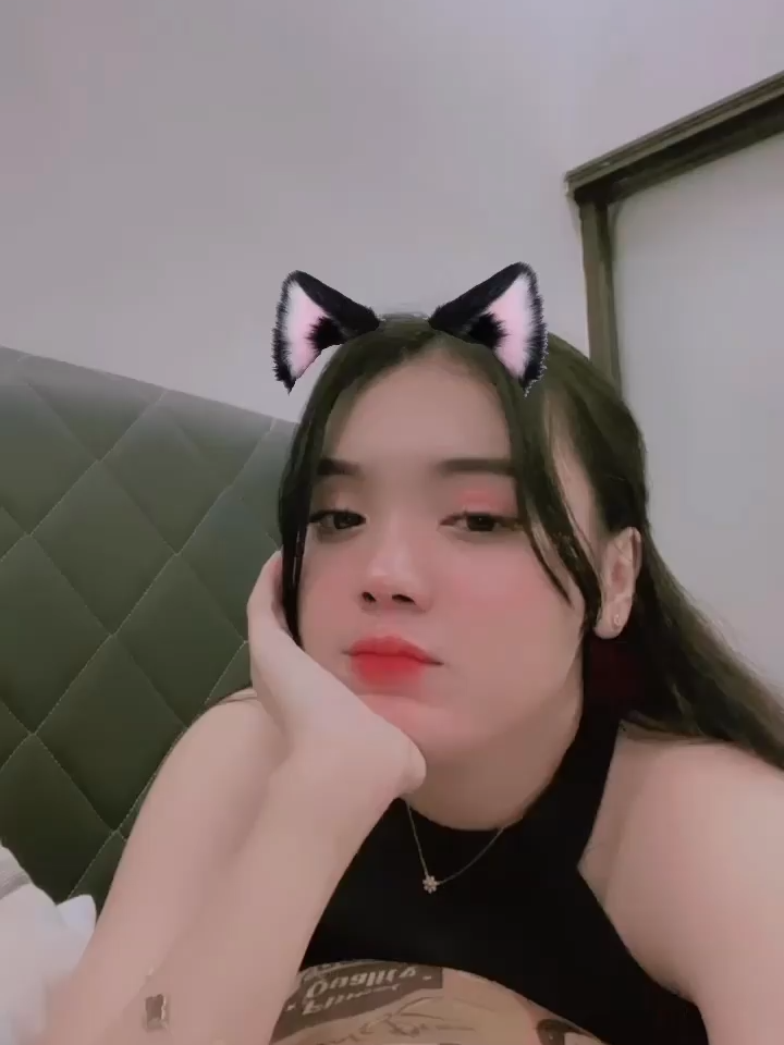 @putrichaniago