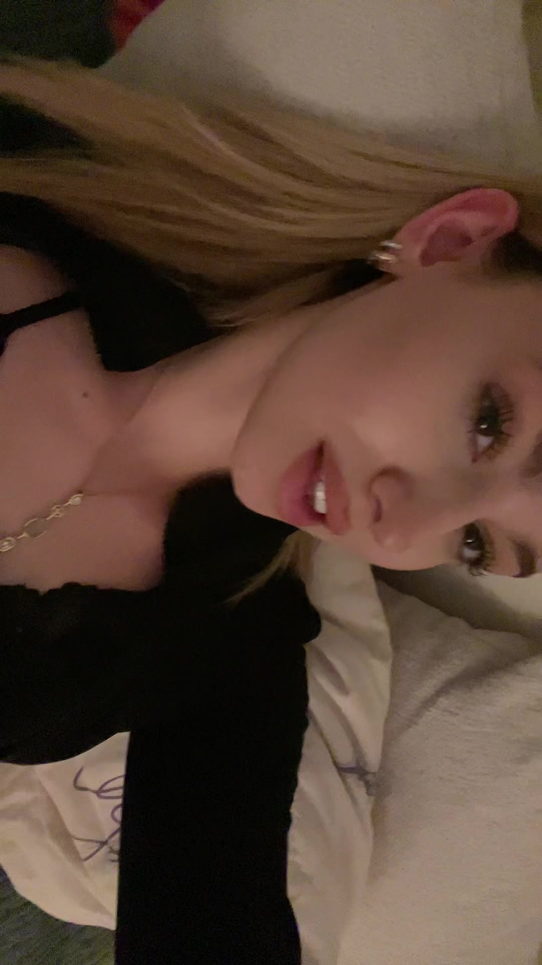 @𝒚