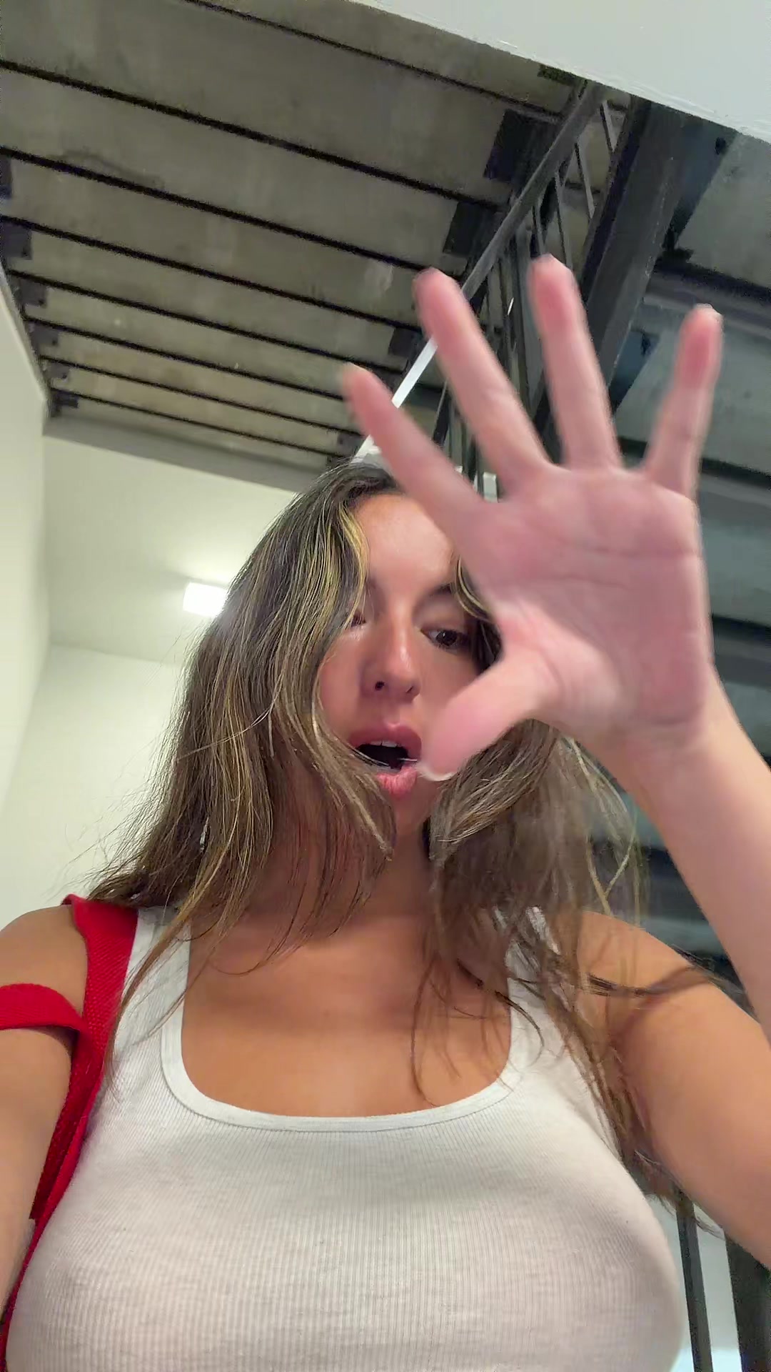 @notandrea