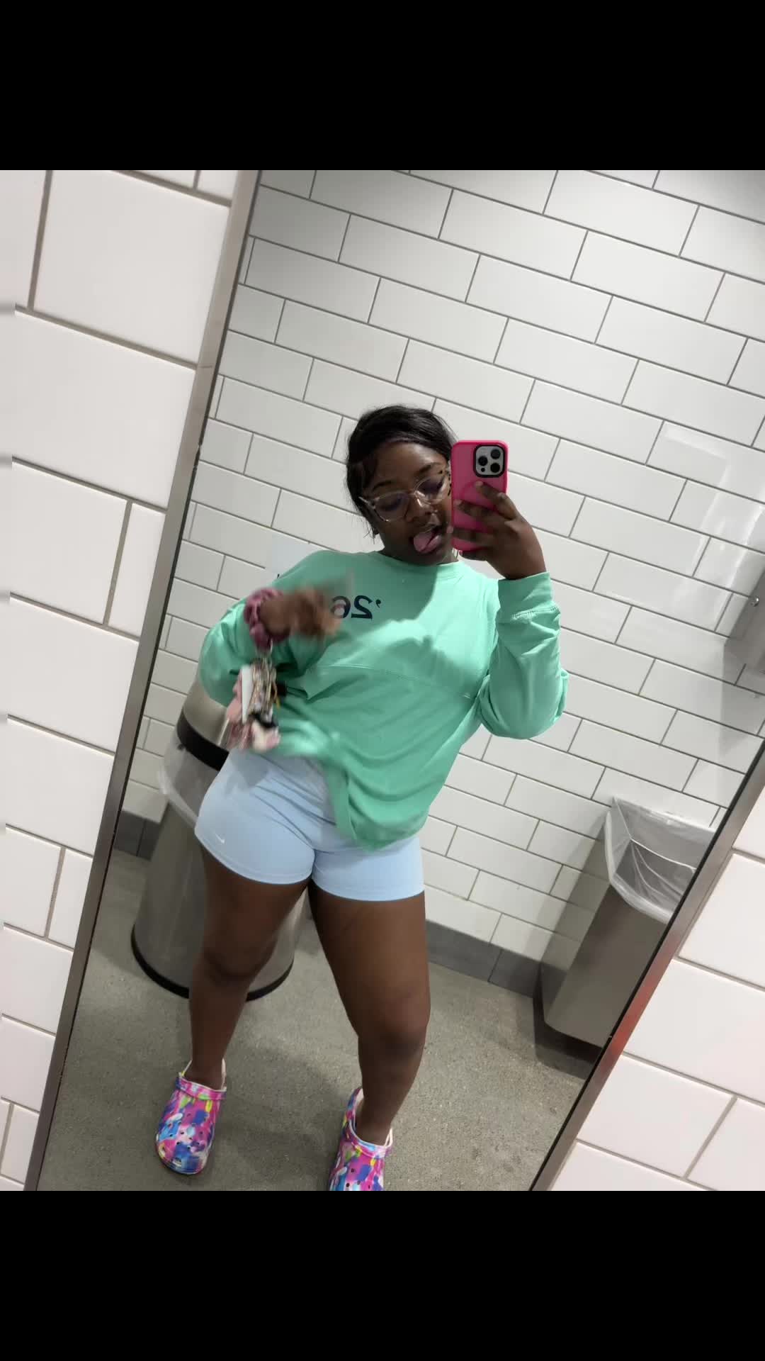 @_.keepinupwnae