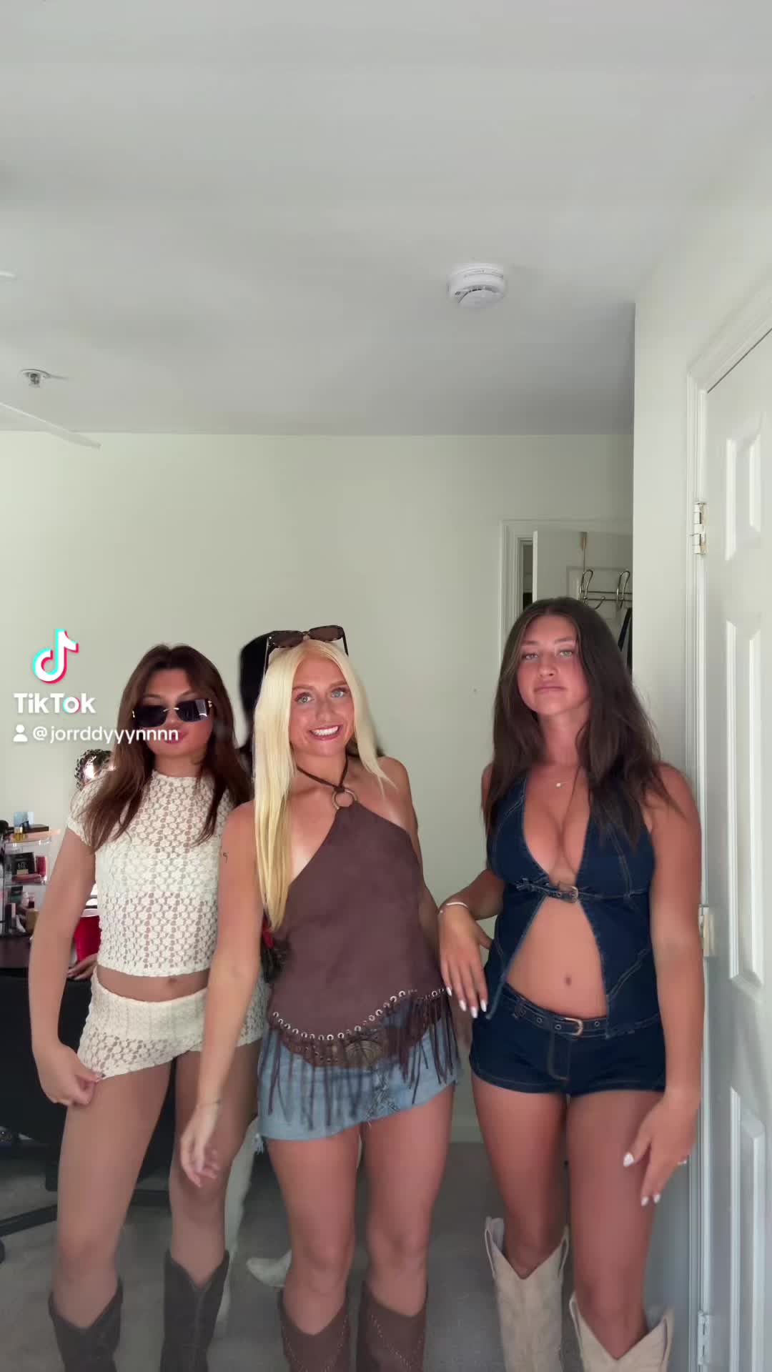 @yo