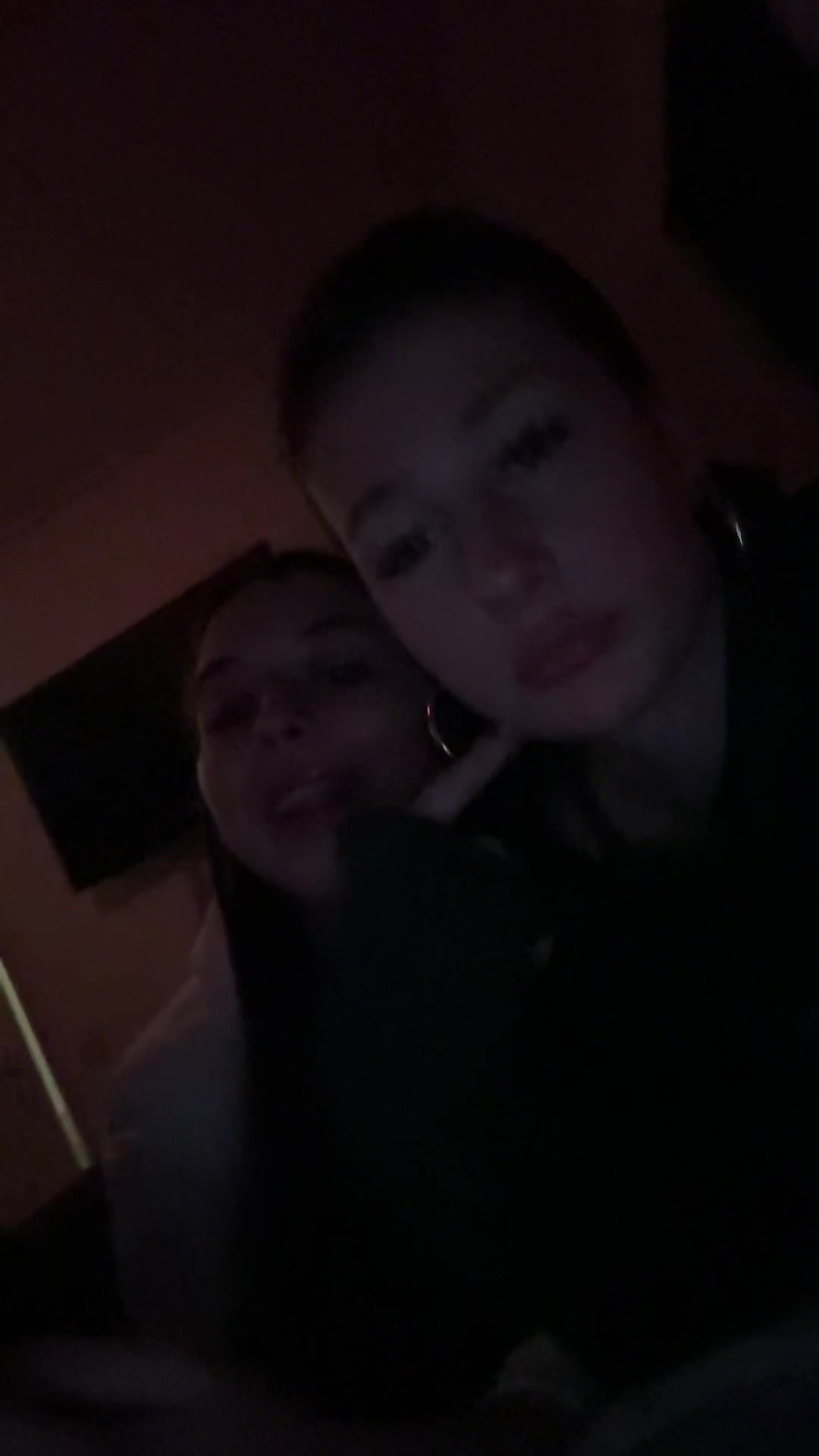 @𝑻