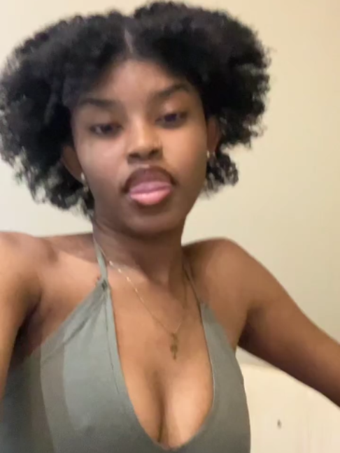 @Twerk Queen