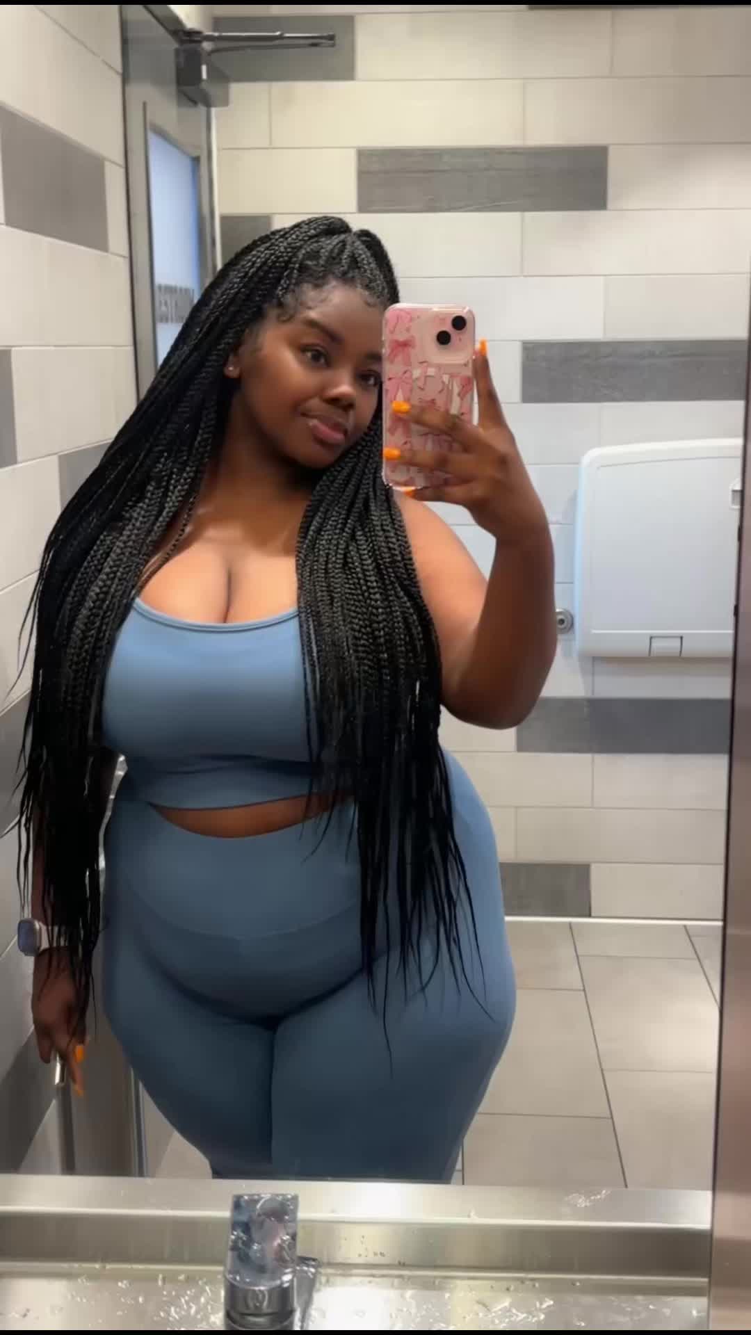 @Thickemz😝😮💨🍑