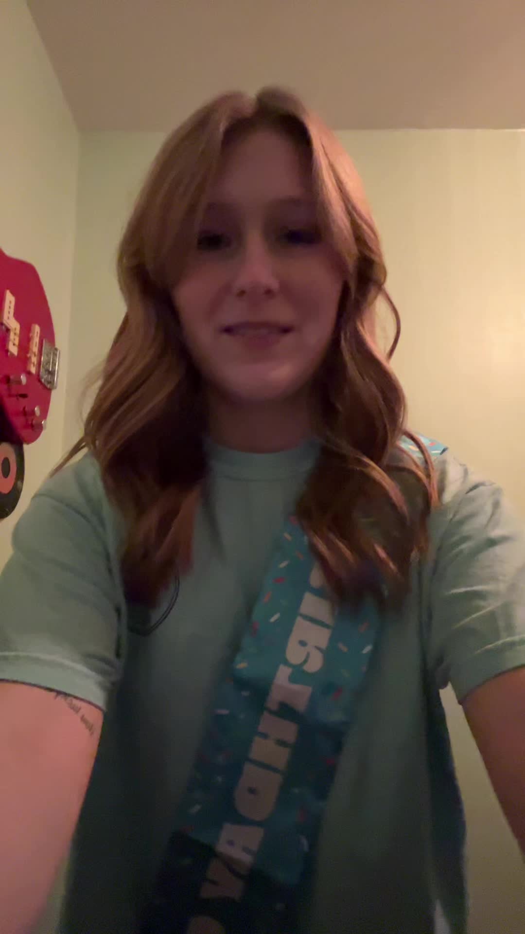 @Emaly