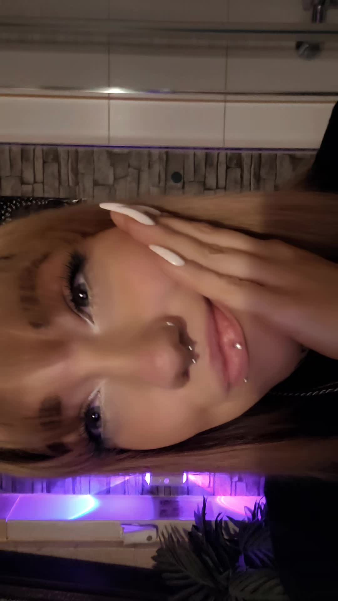 @꧁༻𝕸𝖗𝖘.𝕮𝖔𝖈𝖔𝖑𝖔𝖈𝖔💋⃤༺꧂