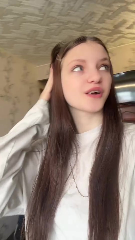 @vvv