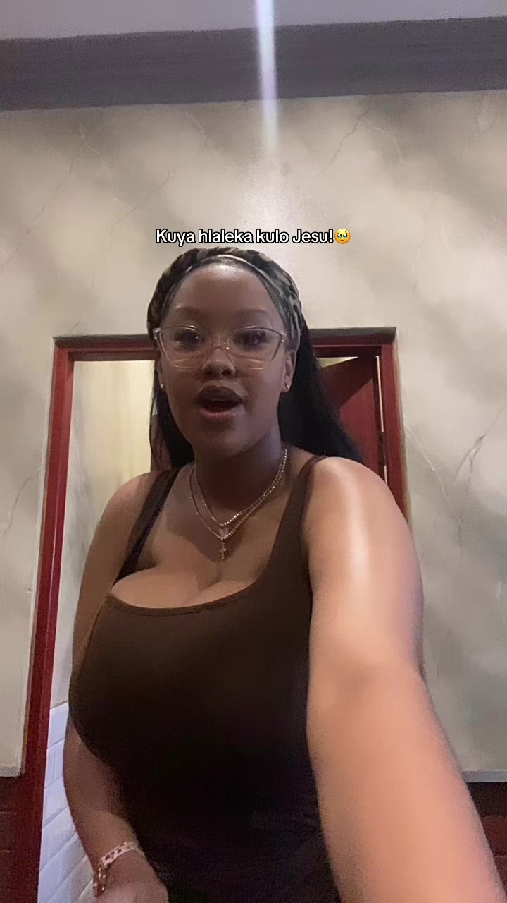 @lebogang ᥫ᭡