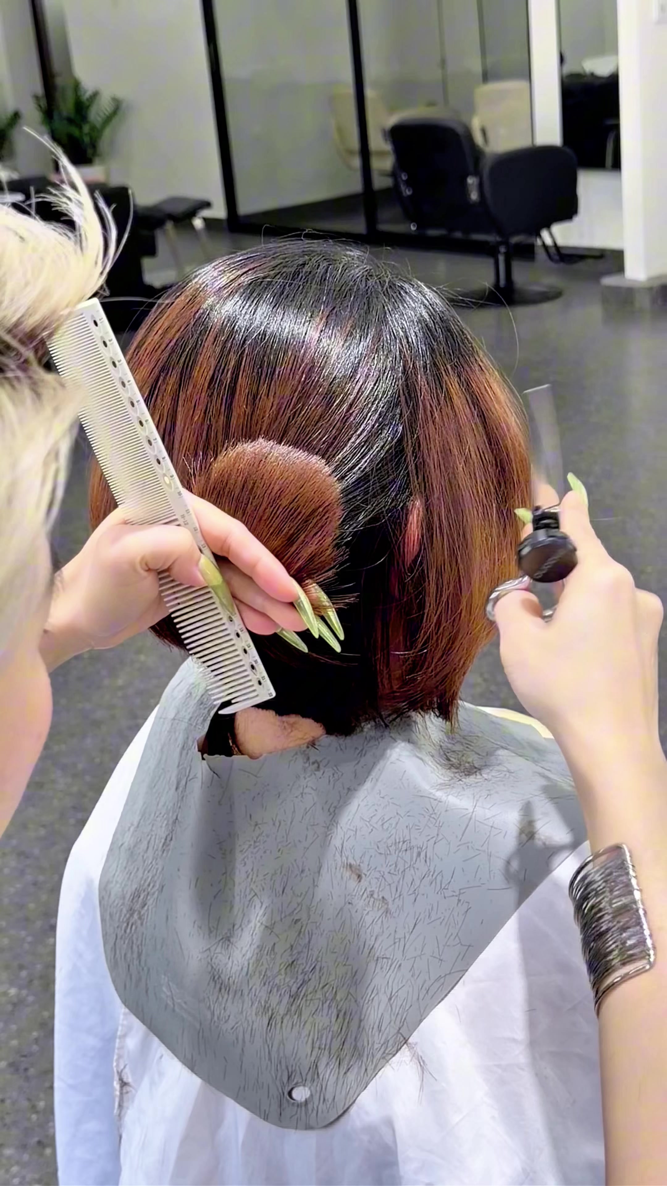 @Bellysalon