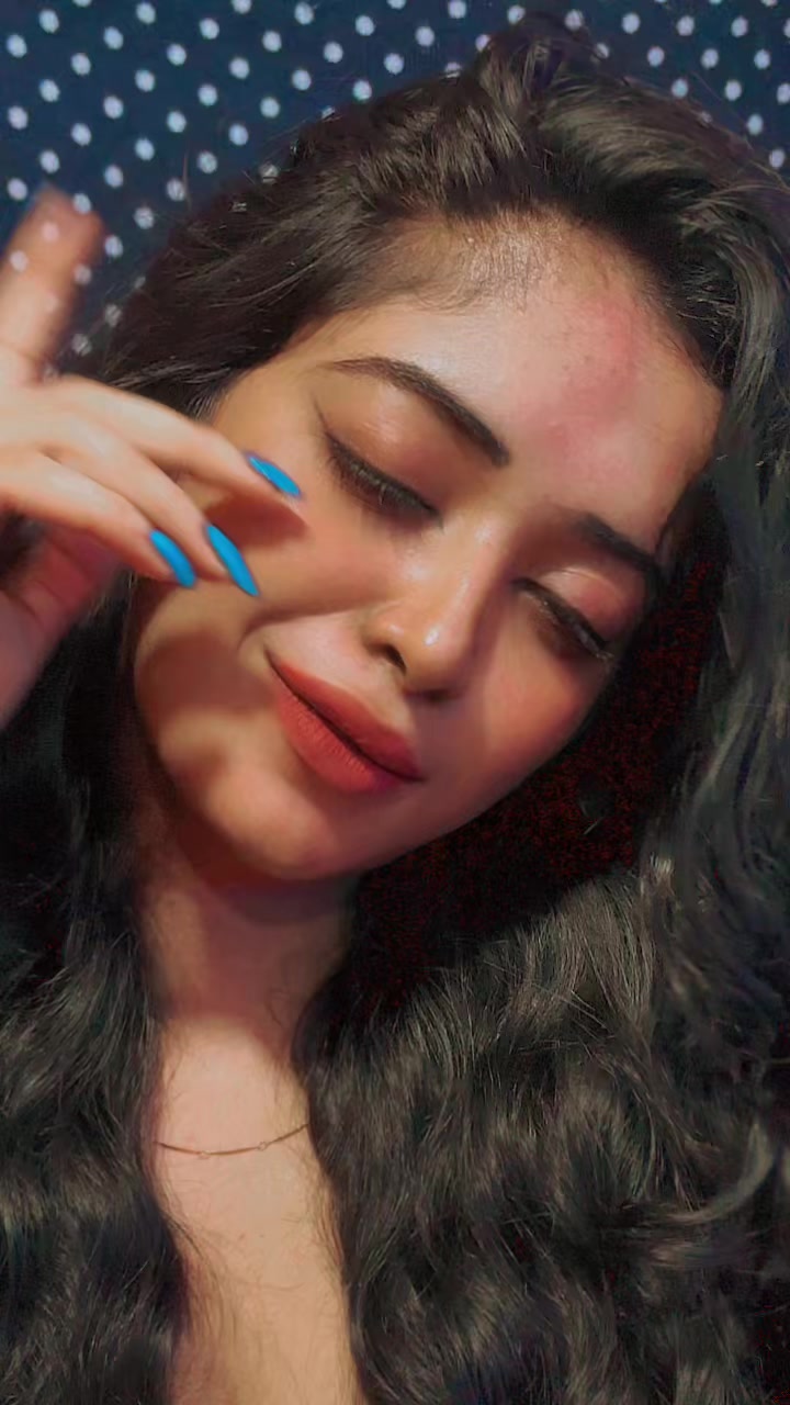@චූටී 𝐠𝐢𝐫𝐥⇝💋🧚♀️