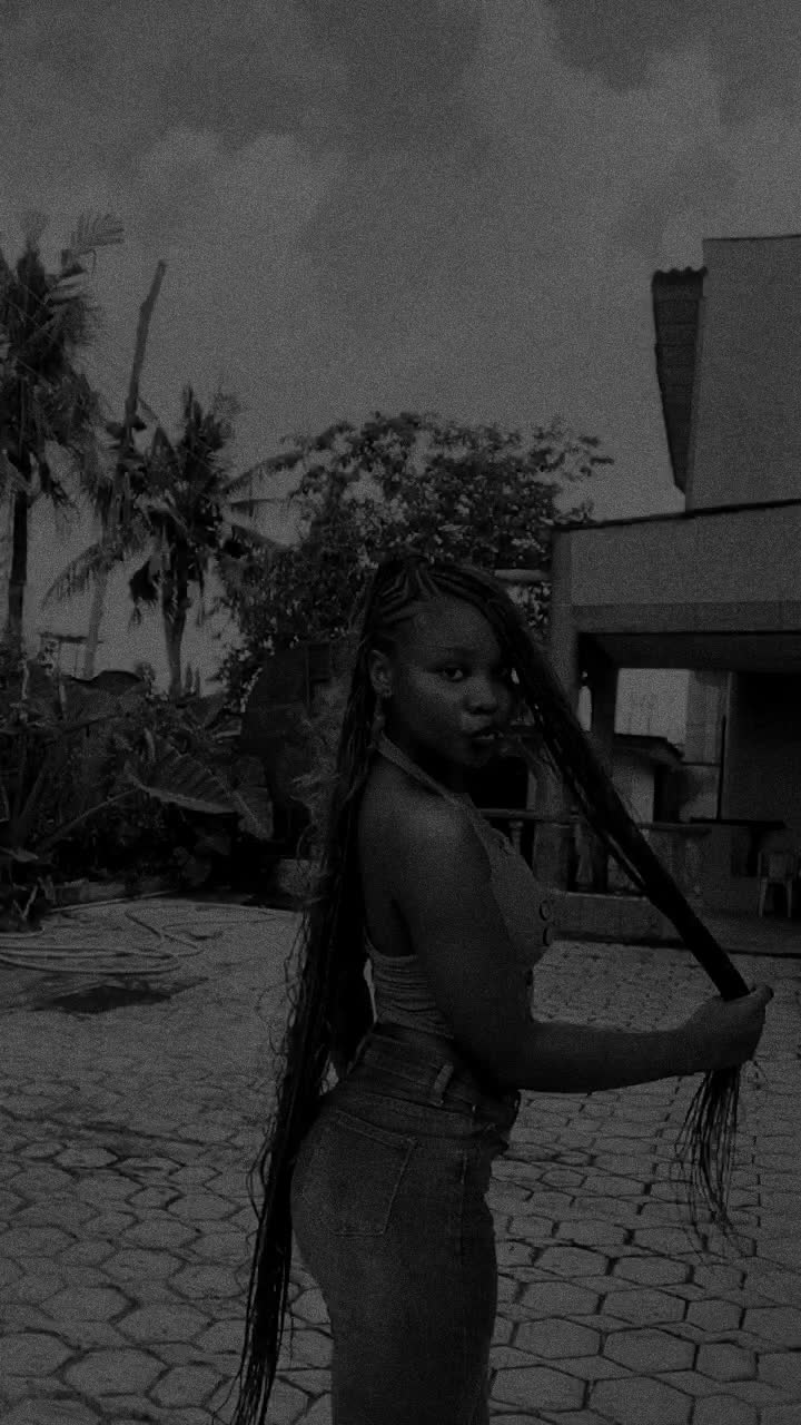 @Ife🍒