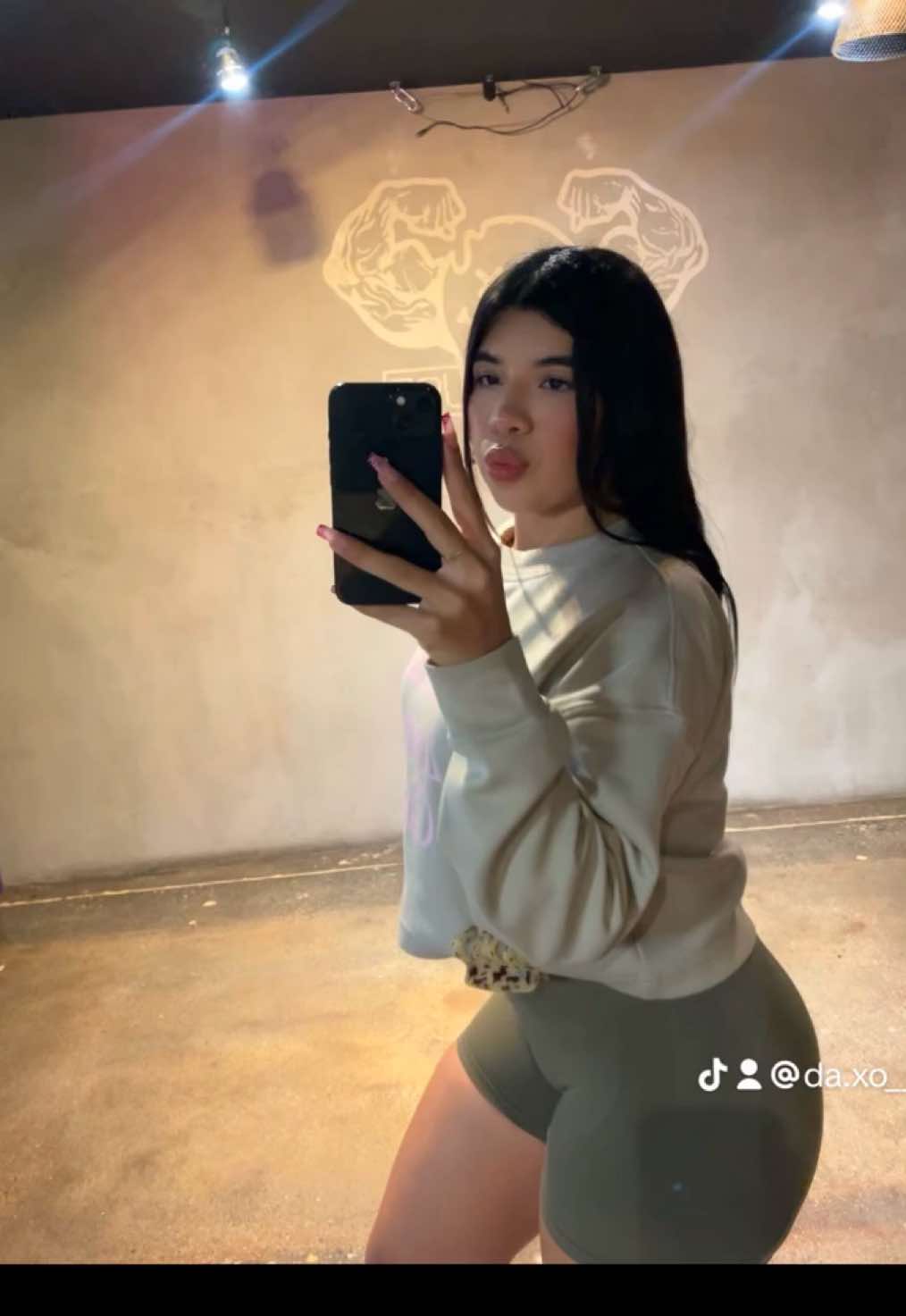 @Damara_Avenda&ntilde;o