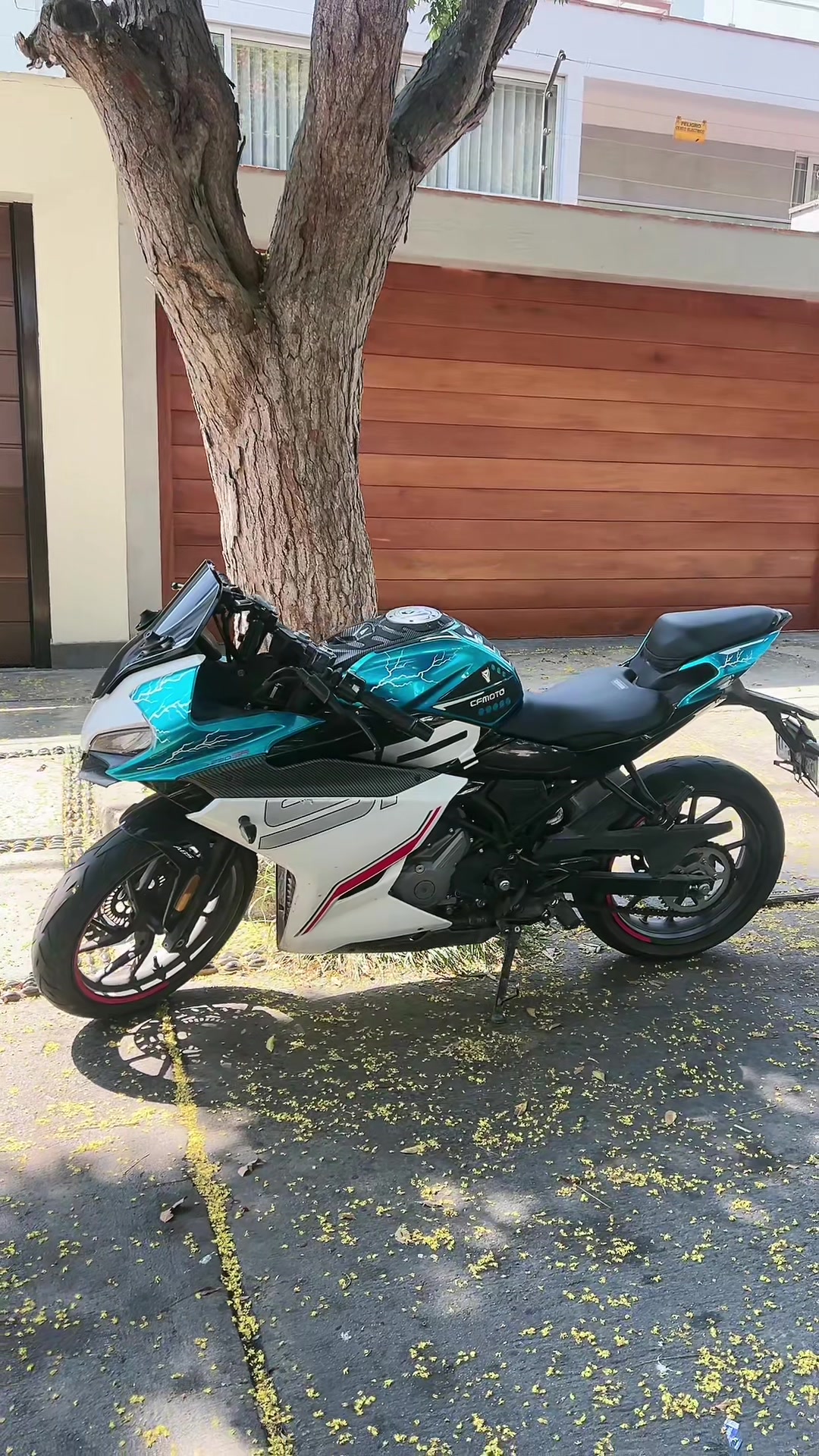 @Bradorozco.biker