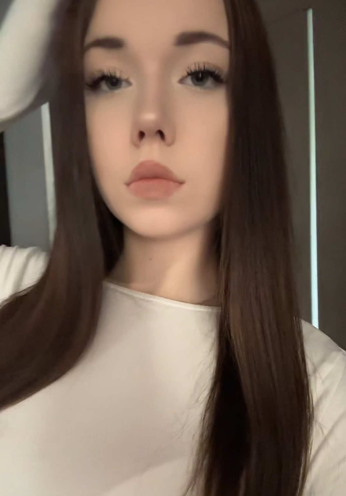 @𝑳
