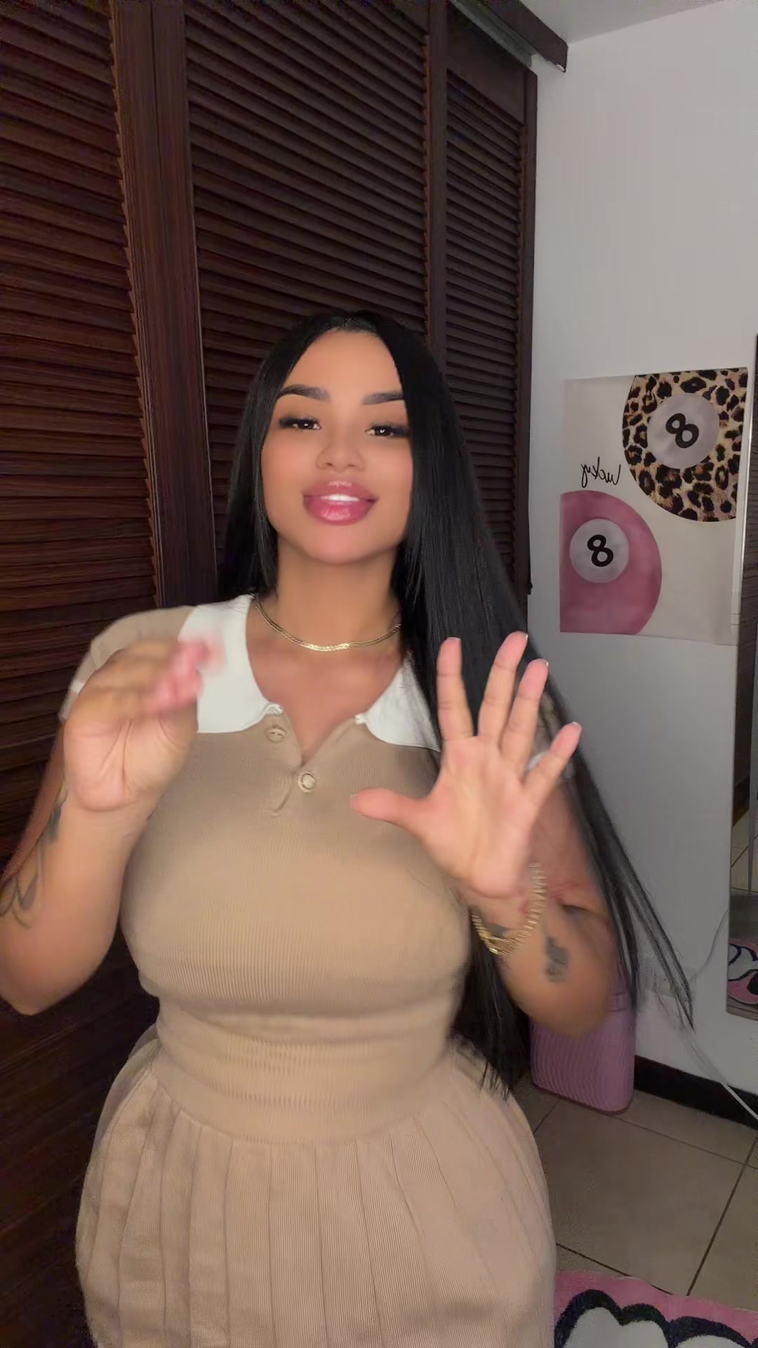 @Tatiqueenoficial 🦋