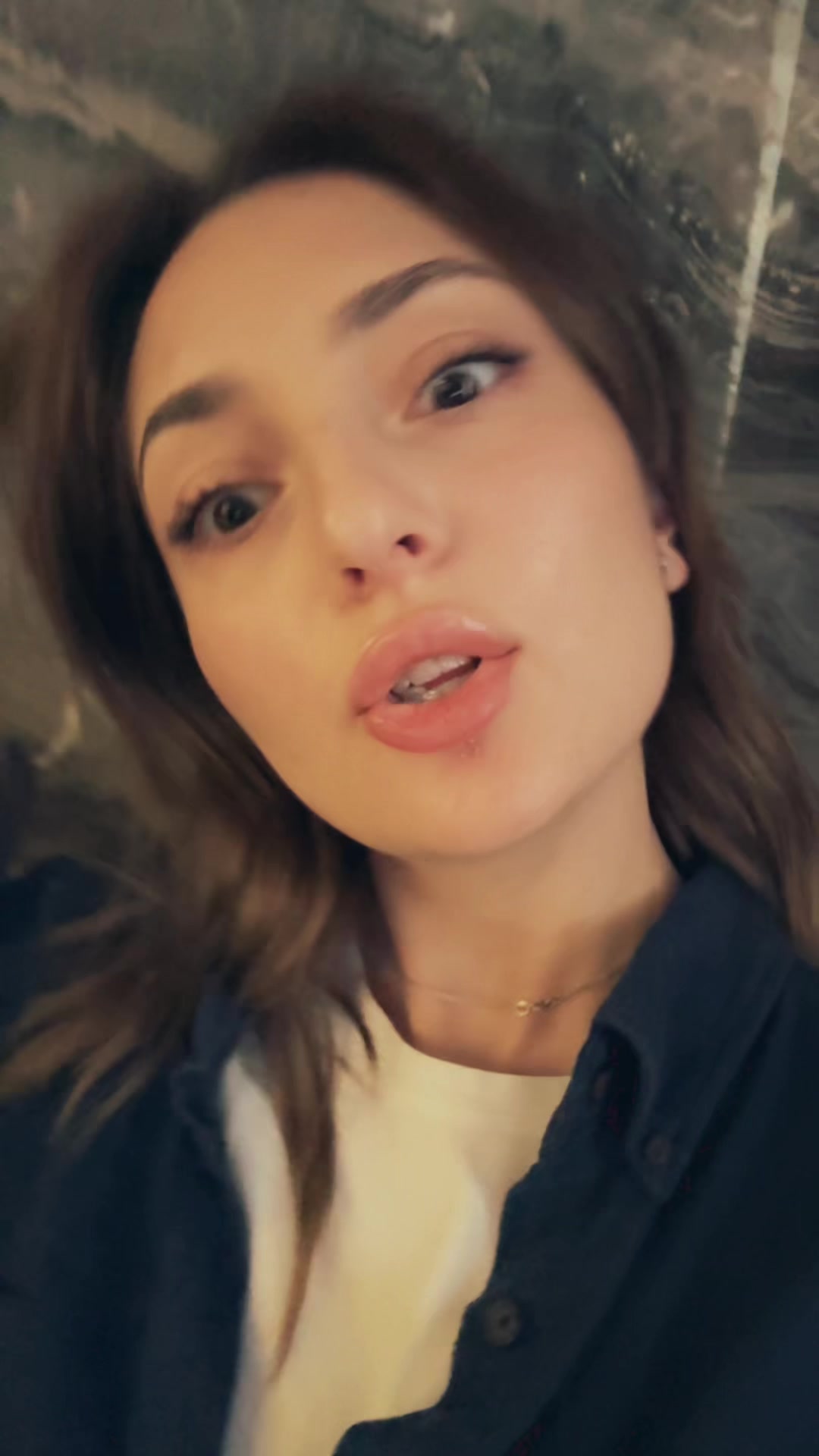 @лиза