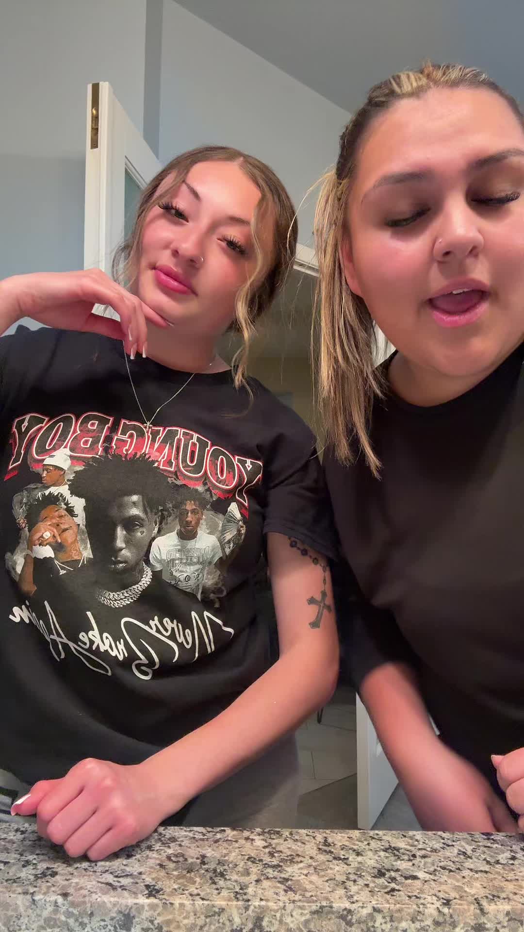 @aizlynn_