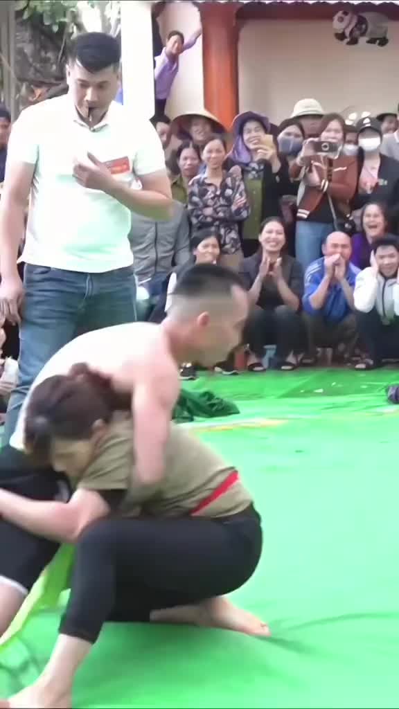 @Girls fight