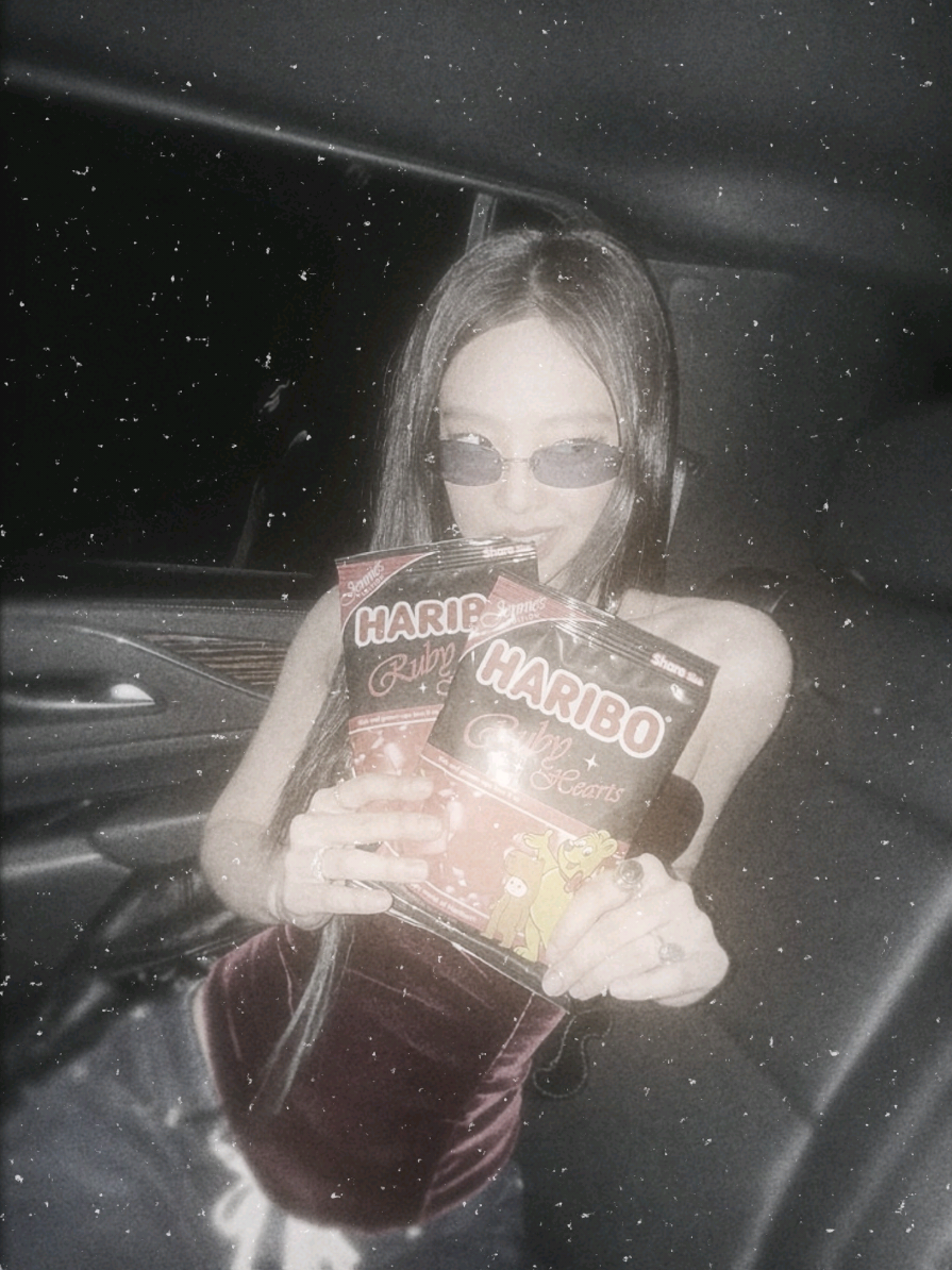 @𝐍𝐈𝐊𝐀𝐀⋆˚𝜗𝜚˚⋆