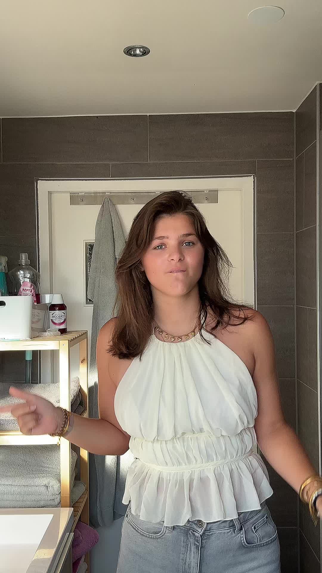 @𝓷𝓸𝓸𝓻🌸