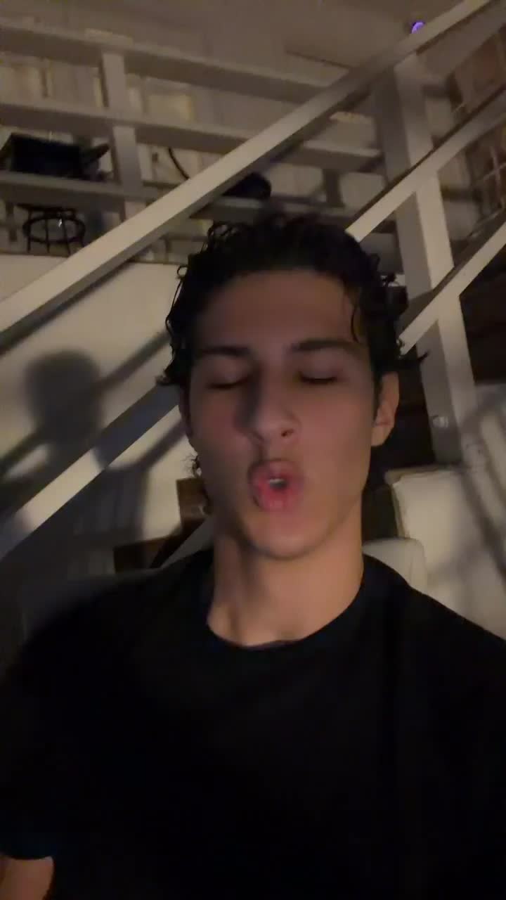 @marcushullaster