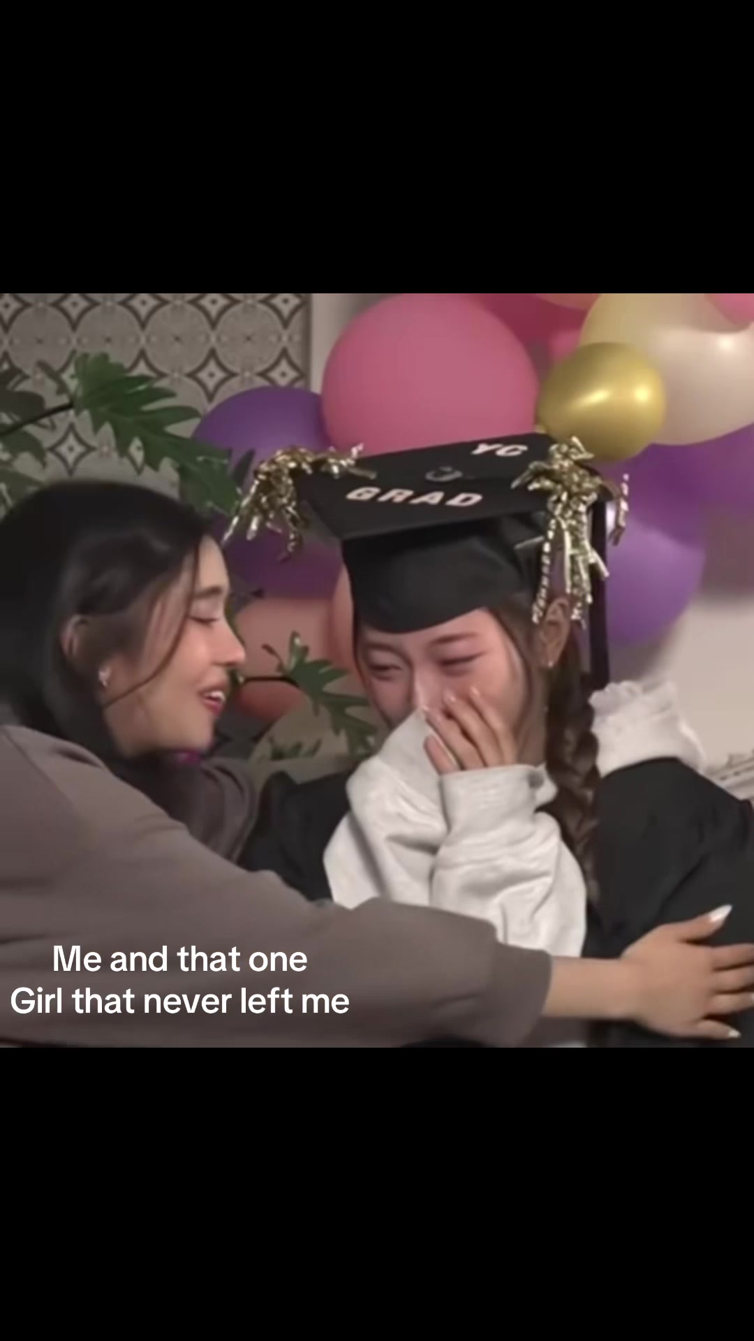 @Jihyo d1 glazer ✌️😭🥹