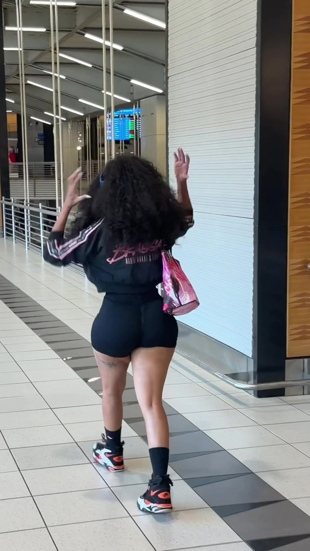 @nadianakai